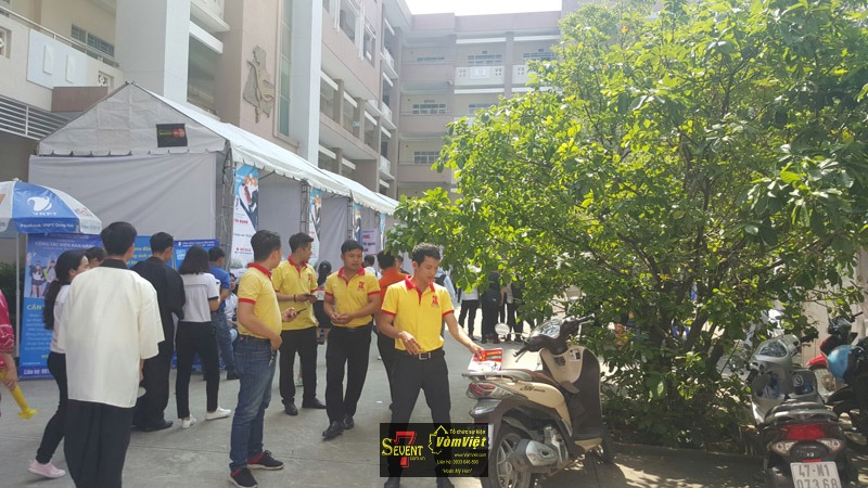 NGÀY HỘI VIỆC LÀM TẠI TRƯỜNG ĐH LẠC HỒNG 2018 - Hình 4 NGÀY HỘI VIỆC LÀM TẠI TRƯỜNG ĐH LẠC HỒNG 2018 - Hình 4